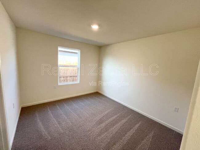 Photo - 356 Halisan Ct
