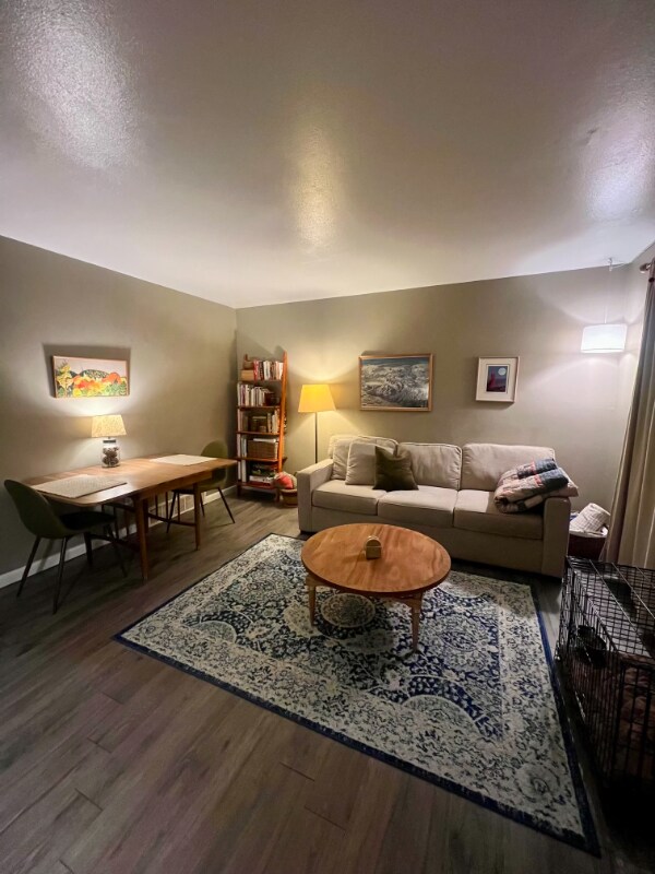 Photo - 4021 Goodell Ln Unidad 5