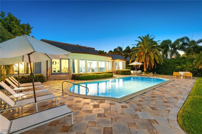 Building Photo - 1060 Galleon Dr