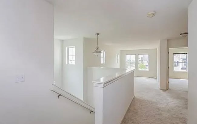 Photo - 676 Acadia Cir