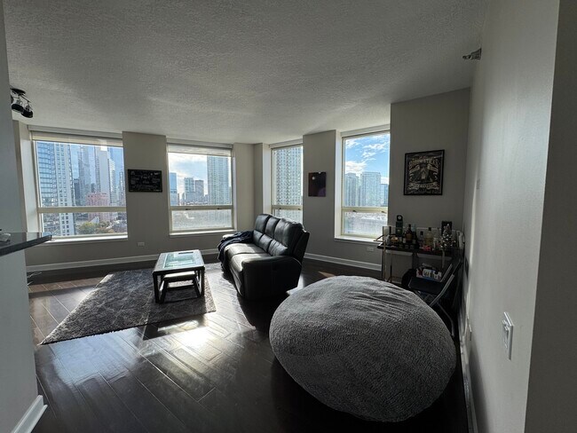 Photo - 600 N Kingsbury St Unit 1602