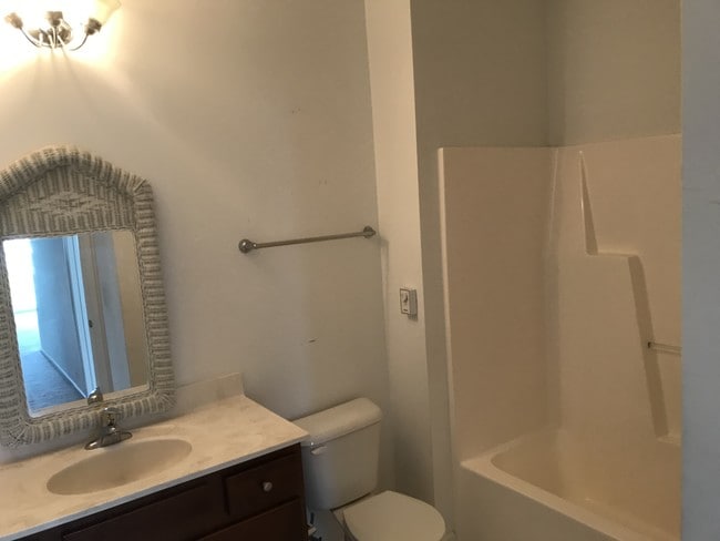 Photo - 4301 Colindale Rd Unit 302