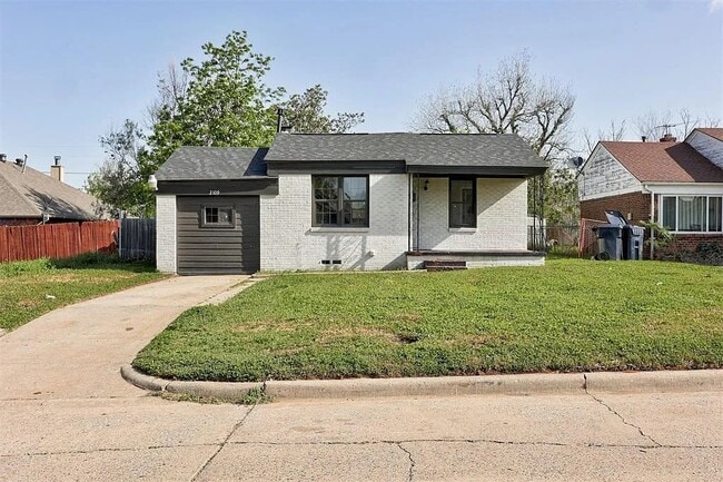Photo - 2109 NE 15th St House