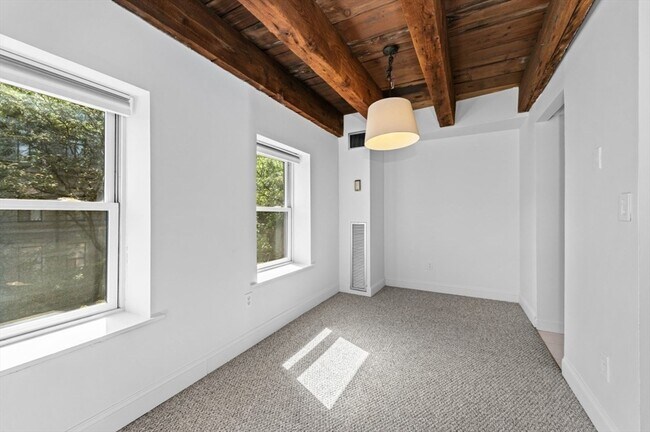 Photo - 120 Commercial St Unit 4-1