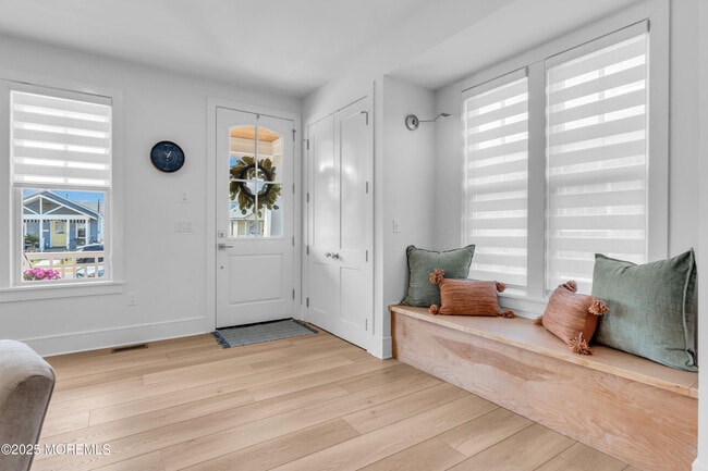 Photo - 112 14th Ave