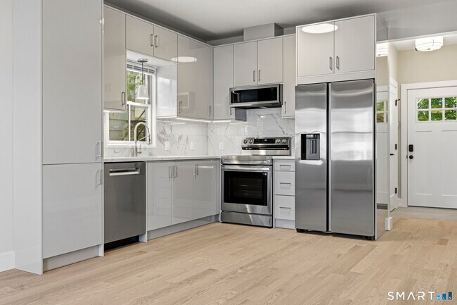 Photo - 2 3rd St Unit 1