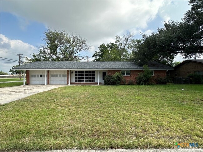 Building Photo - 1302 Canary Ln