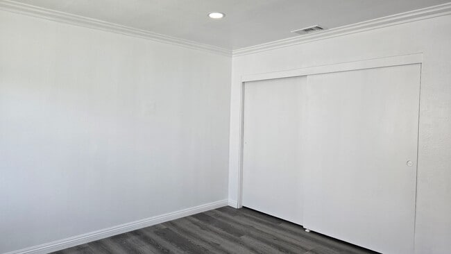 Photo - 2255 Cahuilla St Unidad 28