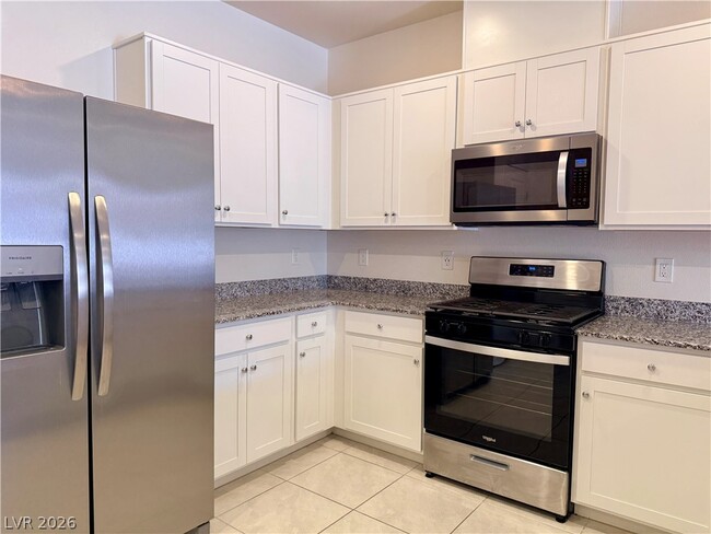 Building Photo - 3432 Covilha Ln