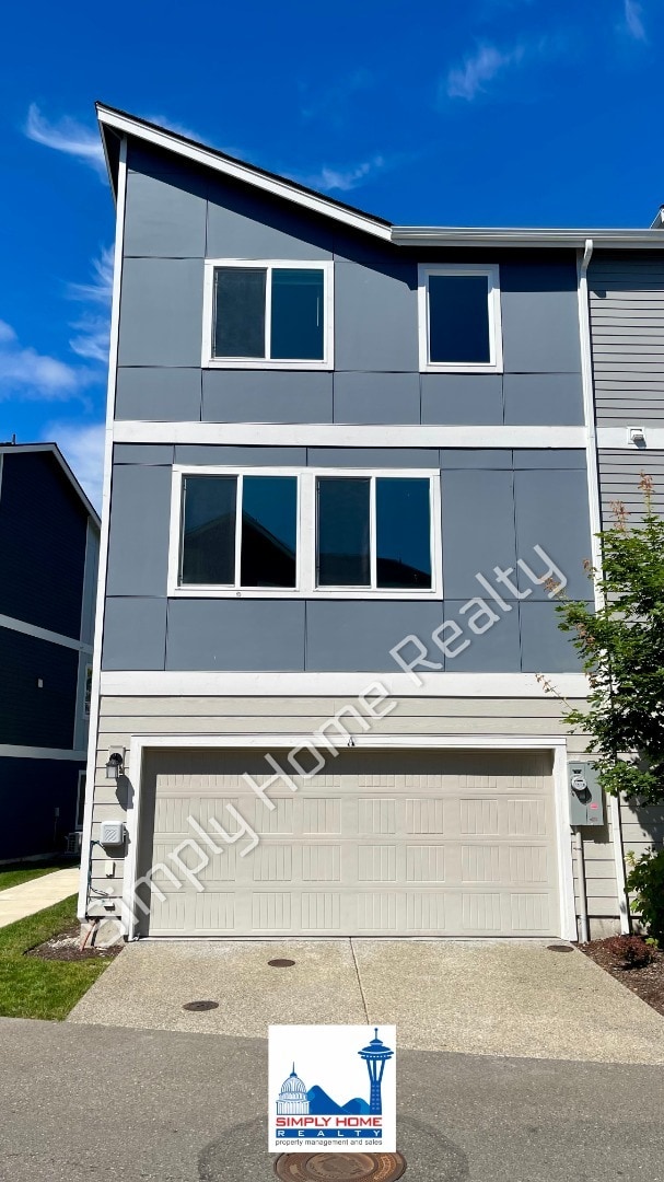 Photo - Step Inside to a Townhome Made for Easy Living!