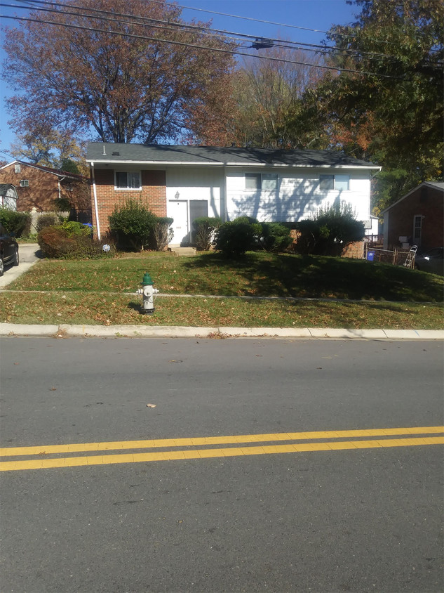 Photo - 1202 Oakview Dr (Silver Spring, MD)