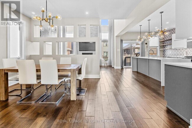 Photo - 332 Haliburton Hts