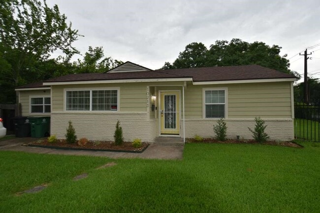 Photo - 10213 Fairland Dr