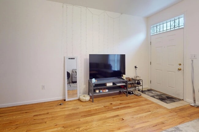 Photo - 1713 Arlington St