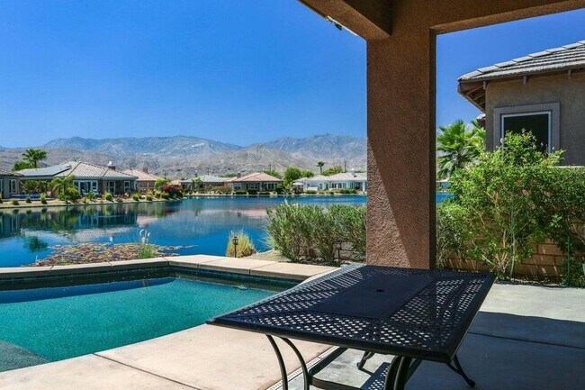 Photo - 127 Shoreline Dr