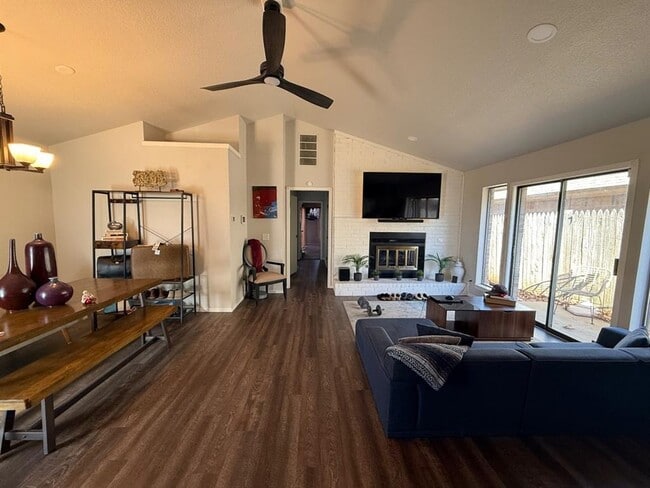 Photo - 6007 Gaelic Glen Dr