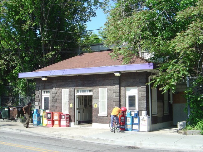 Dempster St Purple Line