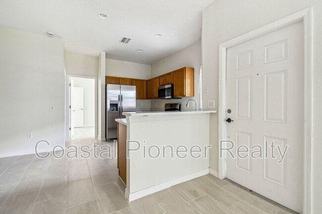 Photo - 6723 Lake Camden Way