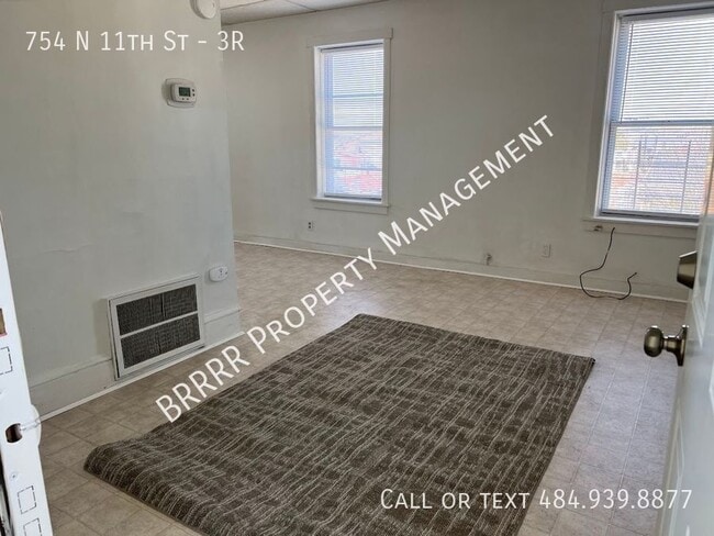 Photo - 754 N 11th St Unit 3R