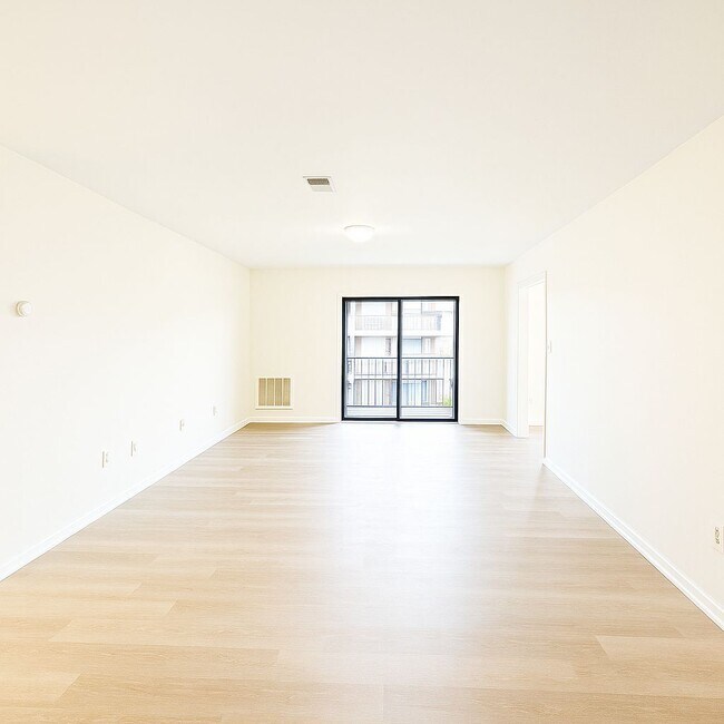 Photo - 732 Kennedy Dr Unidad 732