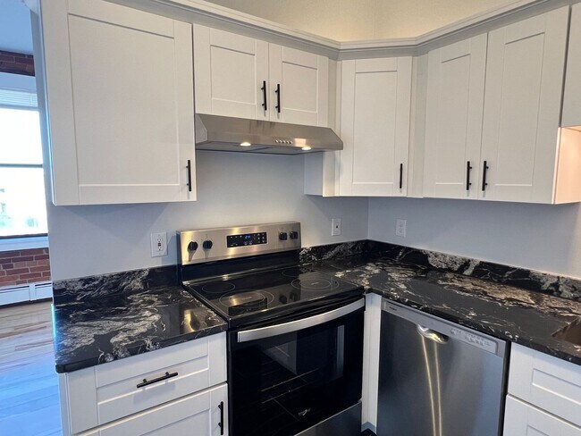 Photo - 105 Main St Unit 305