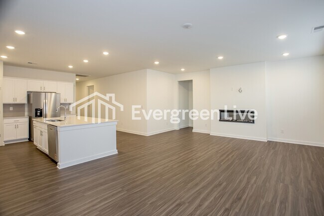 Photo - 562 Mountain Vw Dr