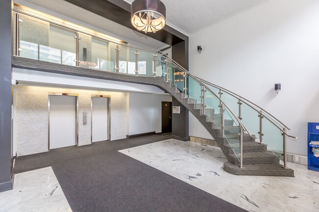 Photo - Le Palais & Capital Terrace