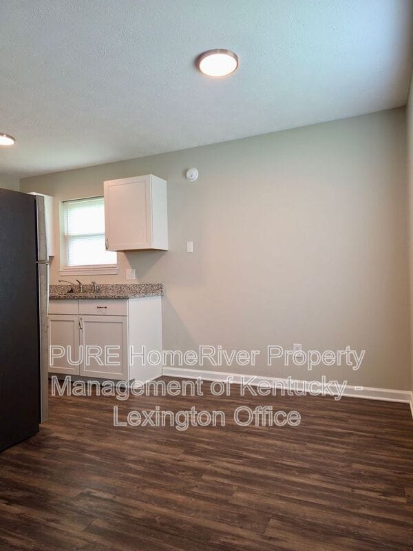 Photo - 3793 Camelot Dr Unit A