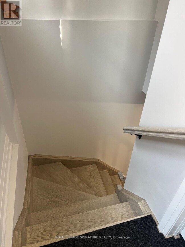 Photo - 1040 Runningbrook Dr