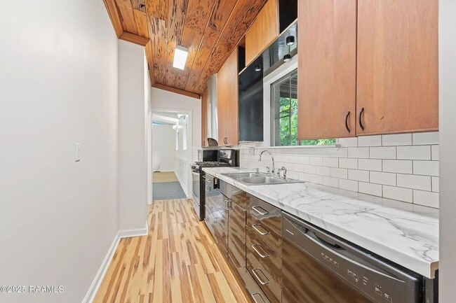 Photo - 118 Wedgewood Dr