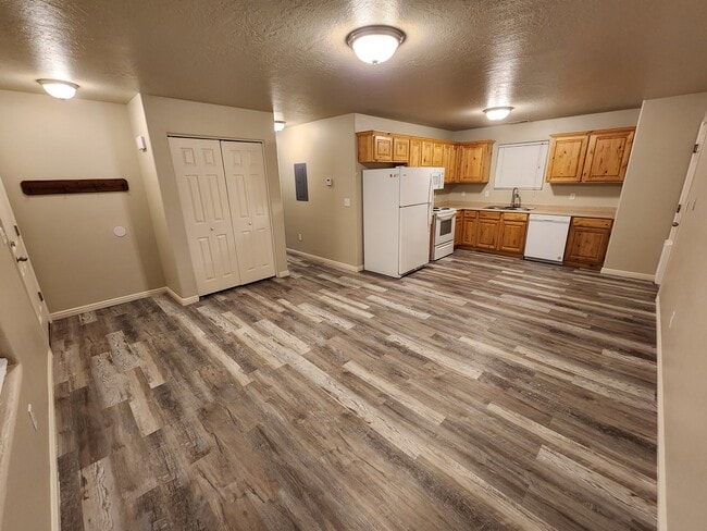 Photo - 1273 N 650 W