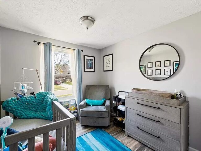 Photo - 1353 Firethorne Dr