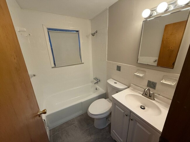 Photo - 100.5 Washington St Unit 4