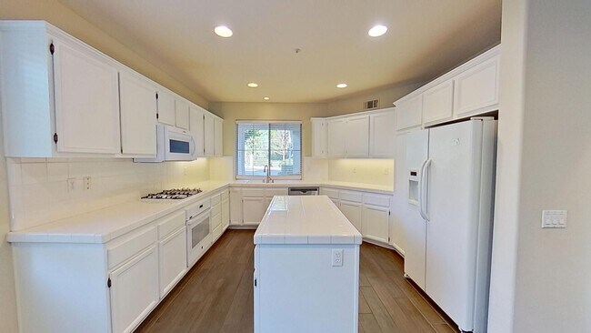 Photo - Elegant 3 Bed 2.5 Bath Home in Fullerton!