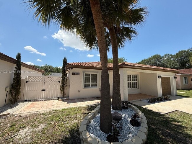 Photo - 9130 NW 193rd St
