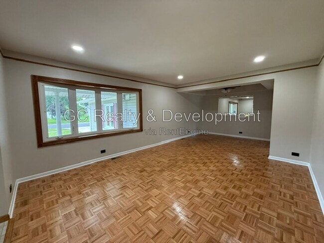 Photo - 1190 Cheltenham Rd