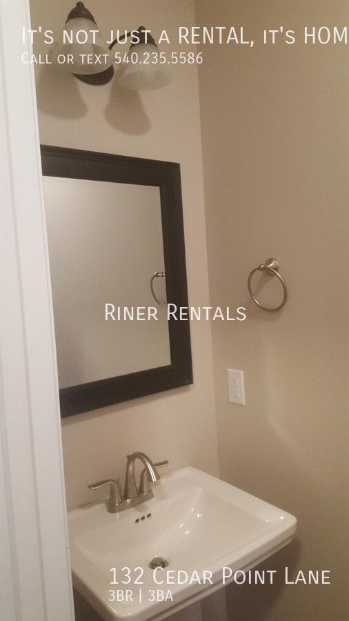 Photo - 132 Cedar Point Ln