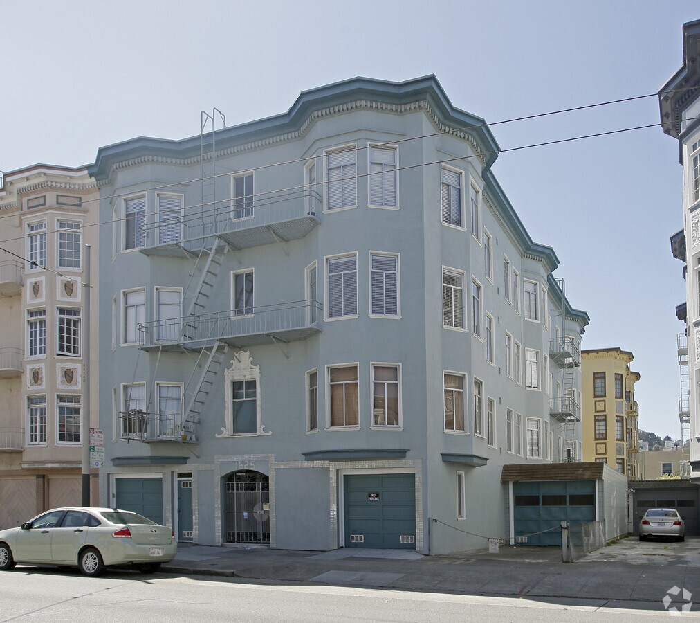 Photo - 1625 Chestnut St Apartments