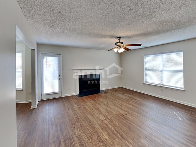 Photo - 3013 Summer Breeze Dr