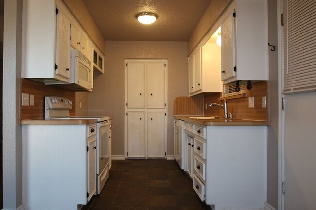 Photo - Cozy 3/2 Burleson Charmer | Wood-Burning Fireplace | 2-Car Garage | Pet-Friendly