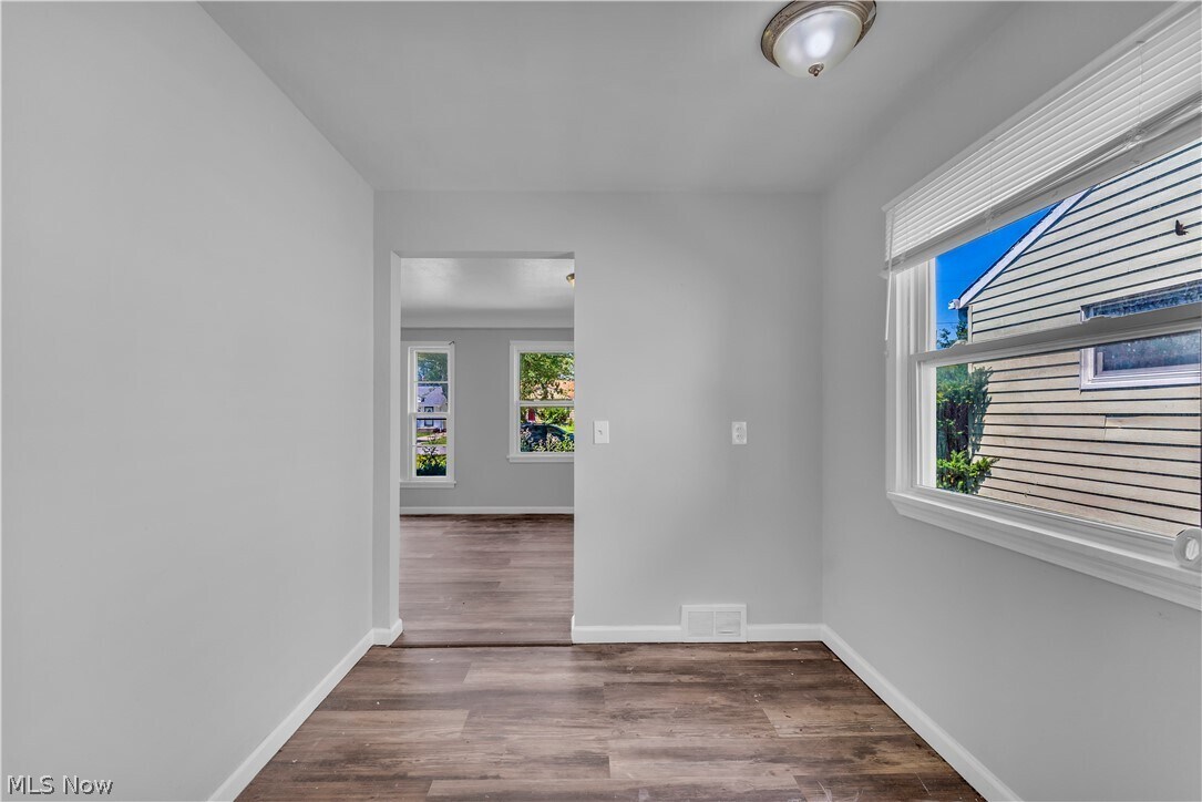 Photo - 18304 Garden Blvd