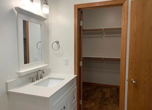 Photo - 2447 Patricia Dr