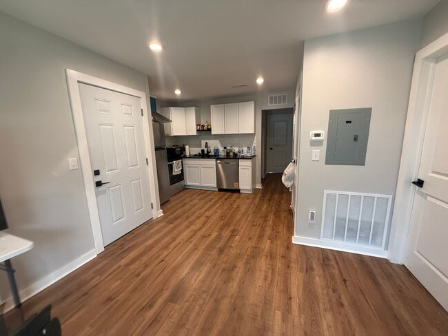 Photo - 20 W Zeller St Unit 1