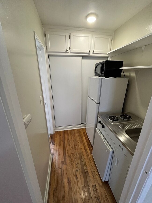 Photo - 478 Landfair Ave