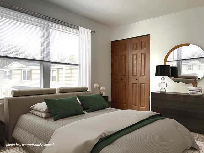 The Principal Bedroom - Rolling Pines