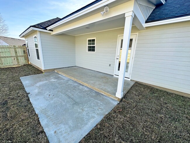 Photo - Stunning 4-Bedroom Home with Open Floor Plan & Fenced Backyard!