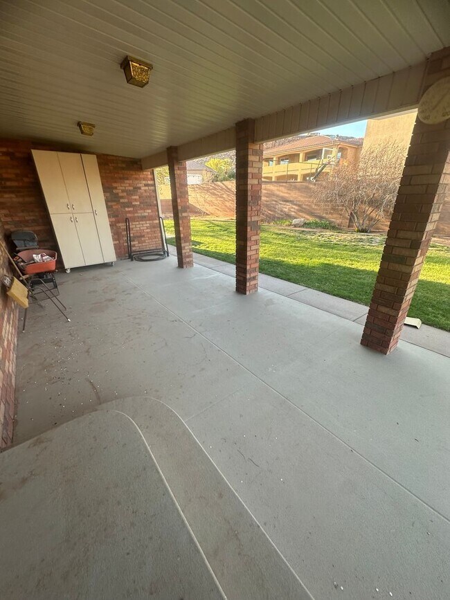 Photo - Charming Ranch Farmhouse in St. George – Spacious & Serene!