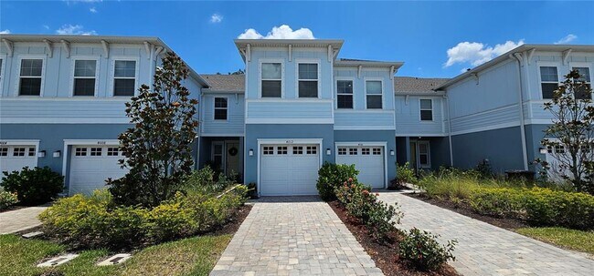 Building Photo - 4012 Via Sienna Cir