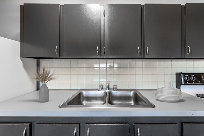 Alphada Place Apartments
