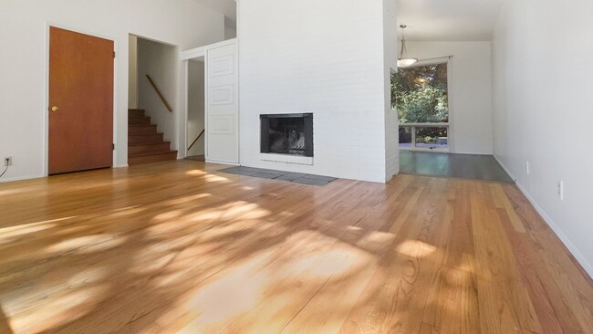 Photo - Charming Bellevue Home with Spacious Lot a...